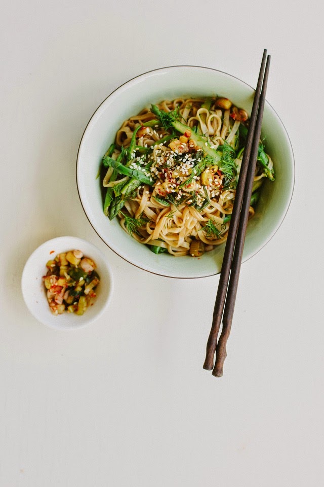 asparagus + dill rice noodle salad with spring onion kimchi {vegan ...