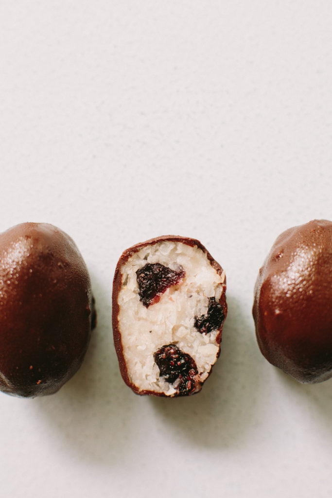 Blueberry + coconut chocolate eggs | My Darling Lemon Thyme